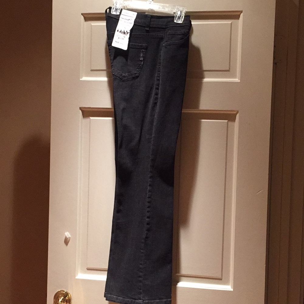 Women’s petite jeans. NWT
